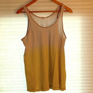 Gap tank top.